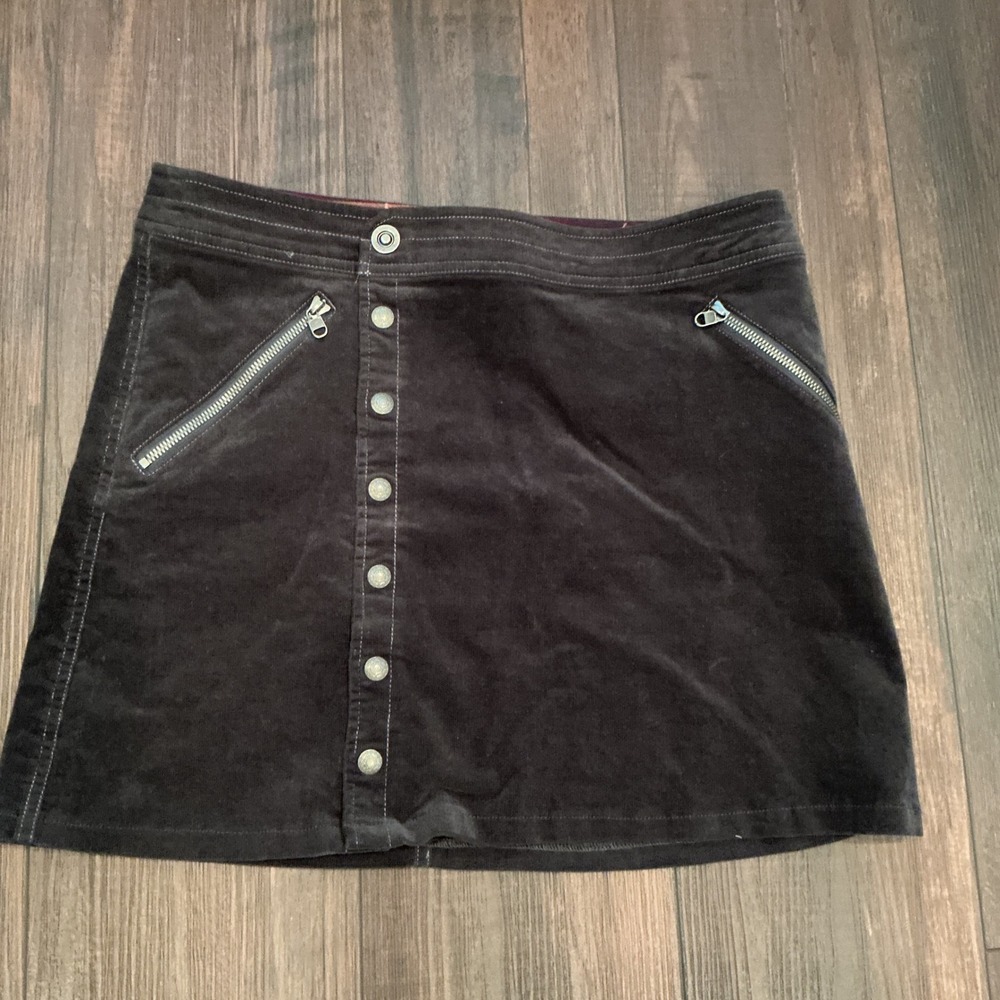 Kuhl Corduroy Button Front Mini Skirt Brown Zipper Pockets Size 8 Outdoor Casual